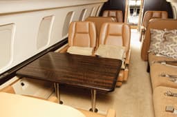 Challenger 605 C-FVDN