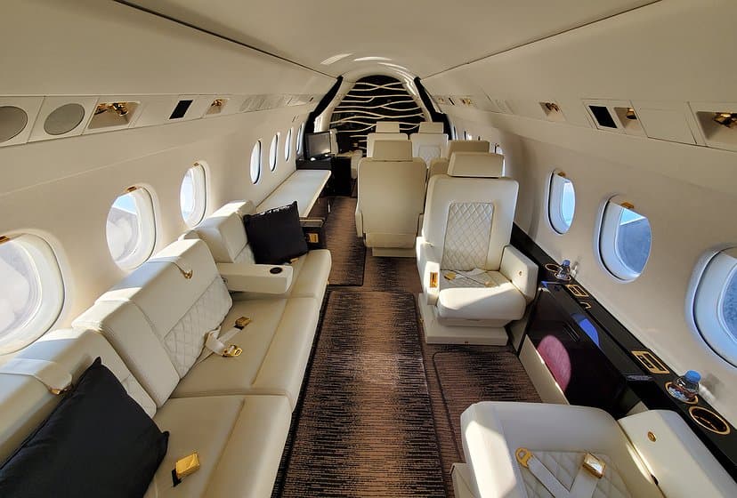 Falcon 900B C-FXOO