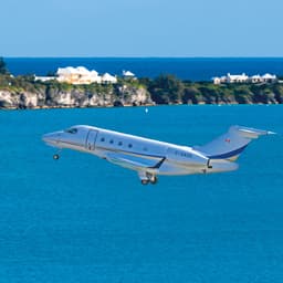 Praetor 500 / Embraer Legacy 450 C-GASE
