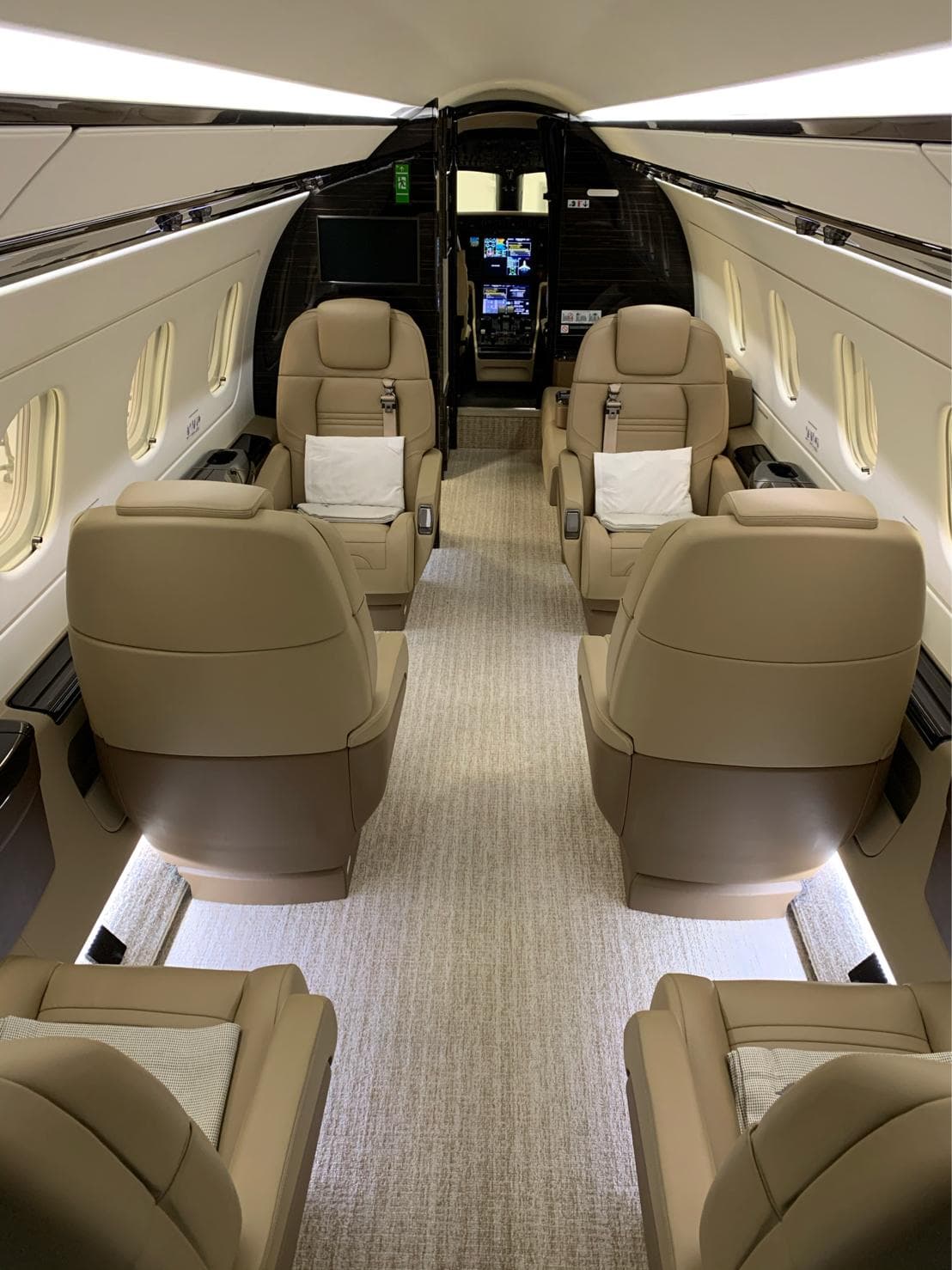 Praetor 500 / Embraer Legacy 450 C-GASK
