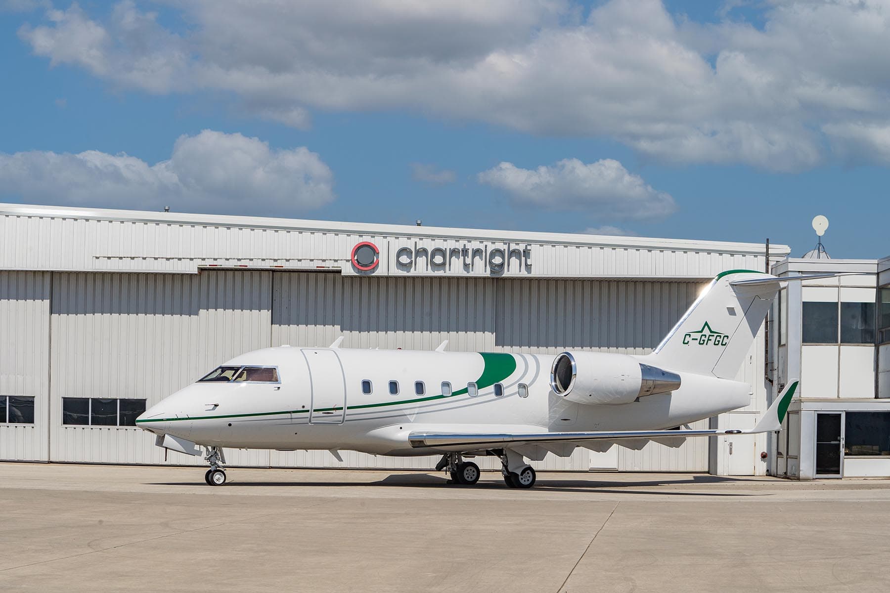 Challenger 604 C-GFGC