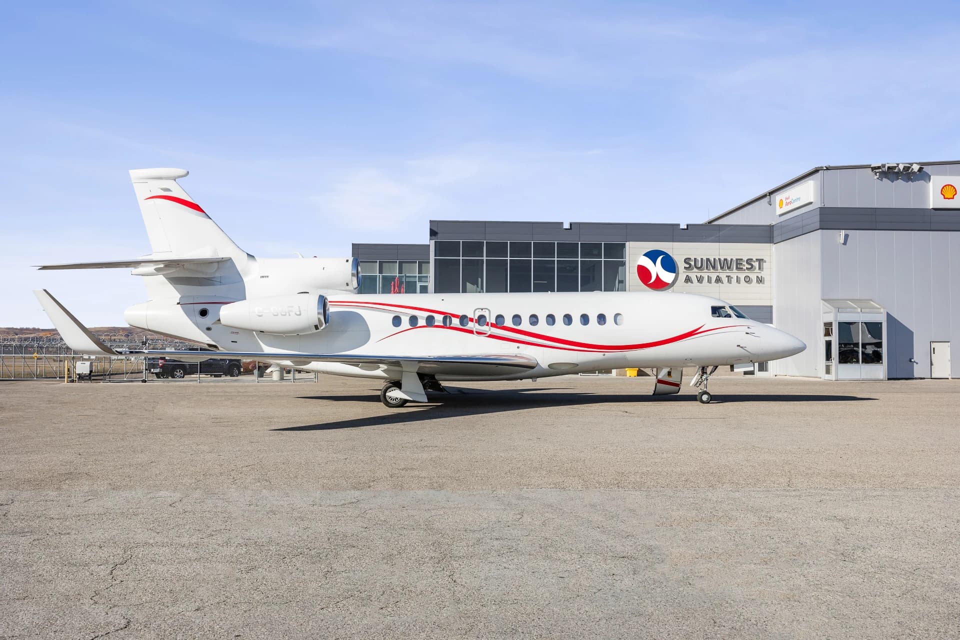 Falcon 7X C-GOFJ