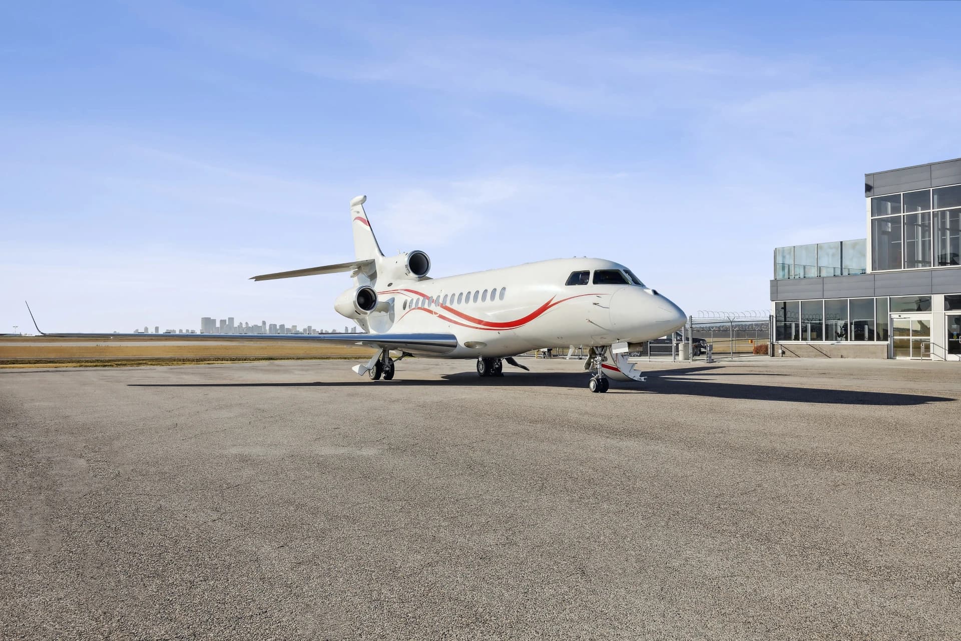 Falcon 7X C-GOFJ