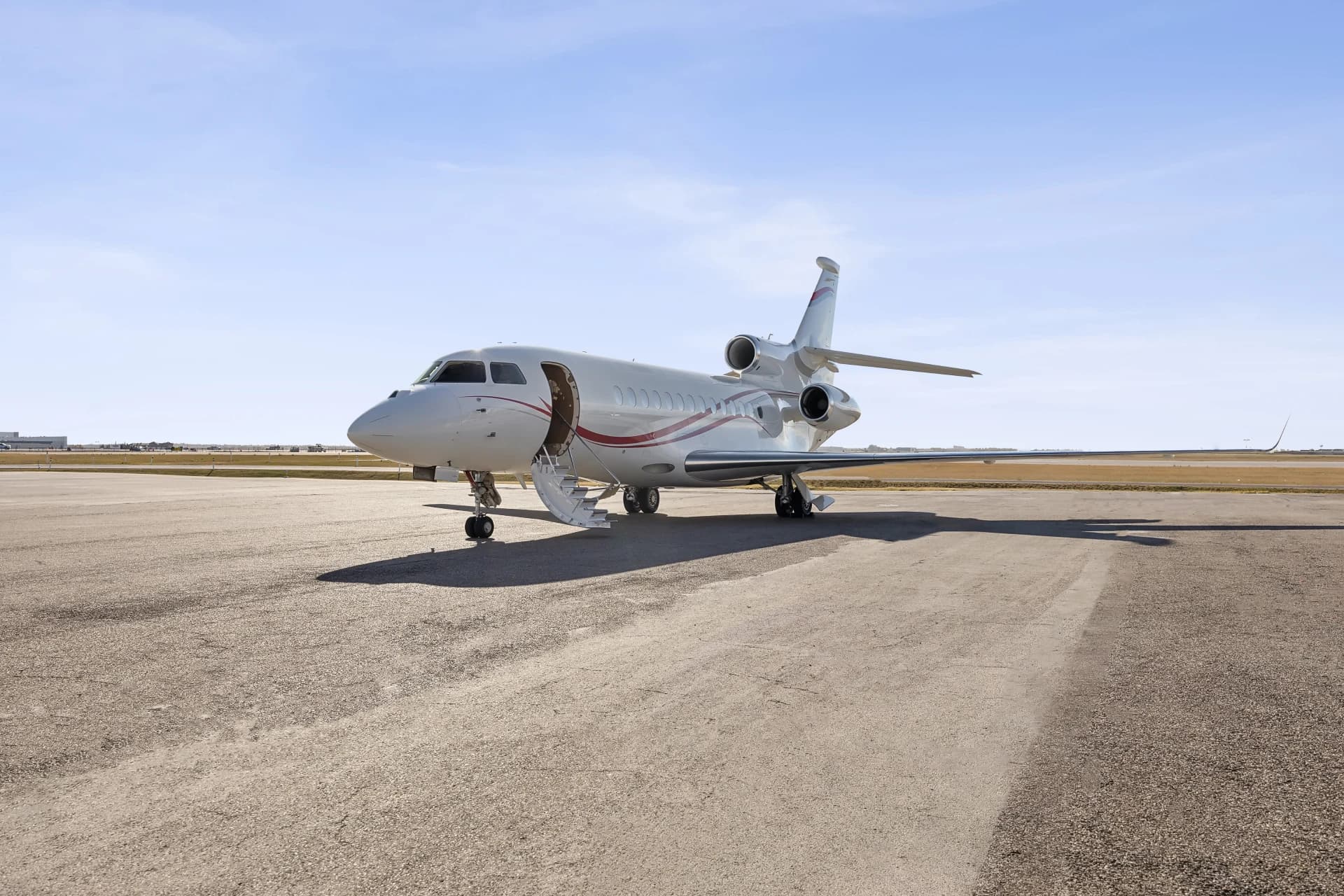 Falcon 7X C-GOFJ