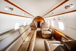 Challenger 300 C-GPGB
