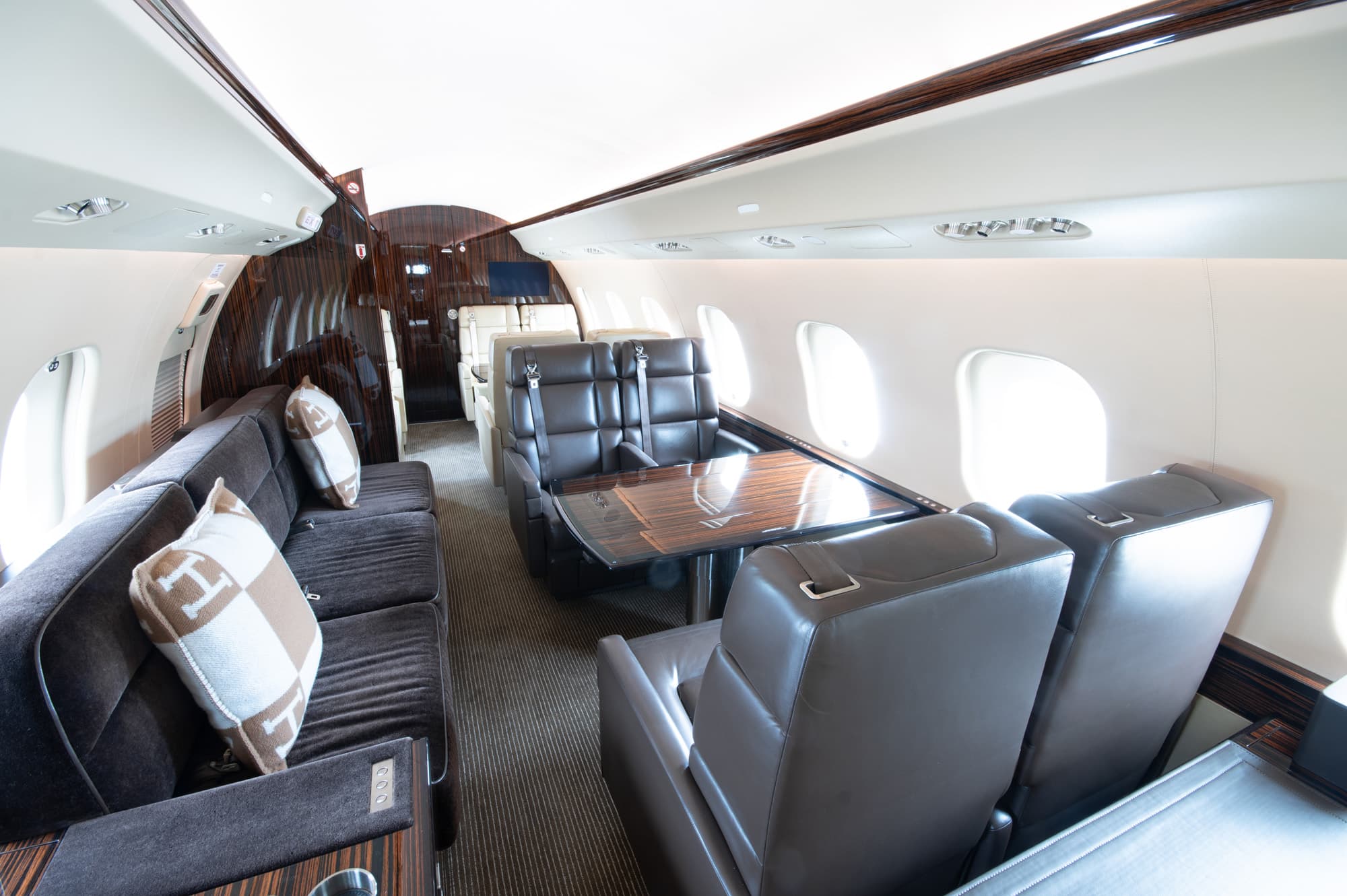 Global 6000 C-GRKB