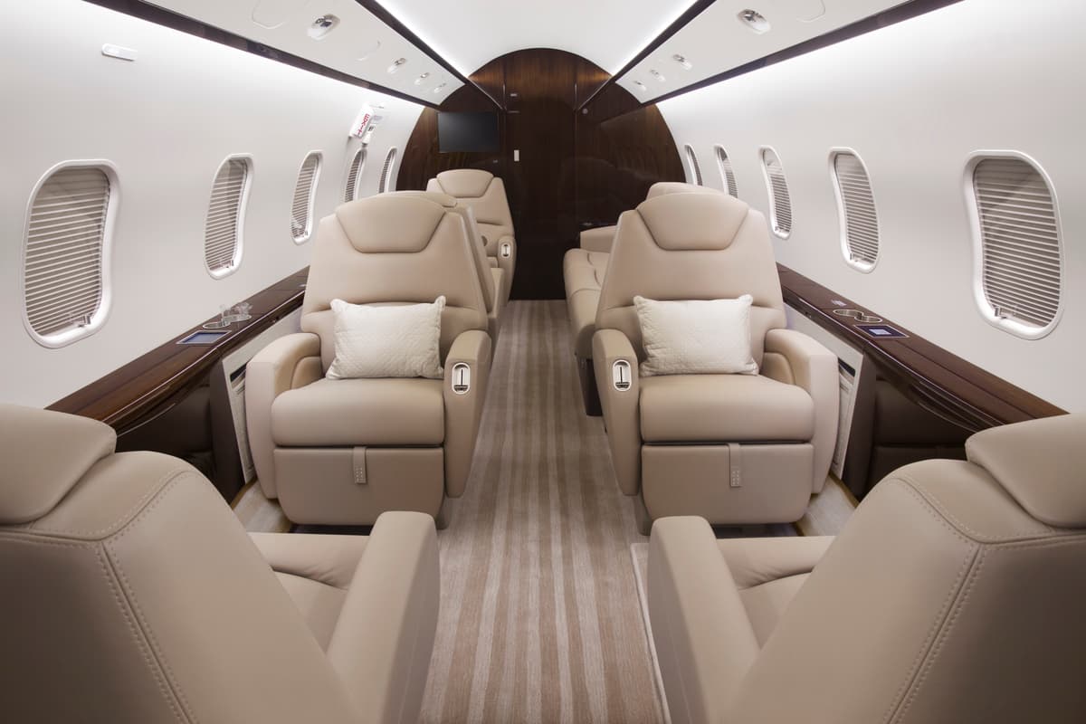 Challenger 300 C-GSJK