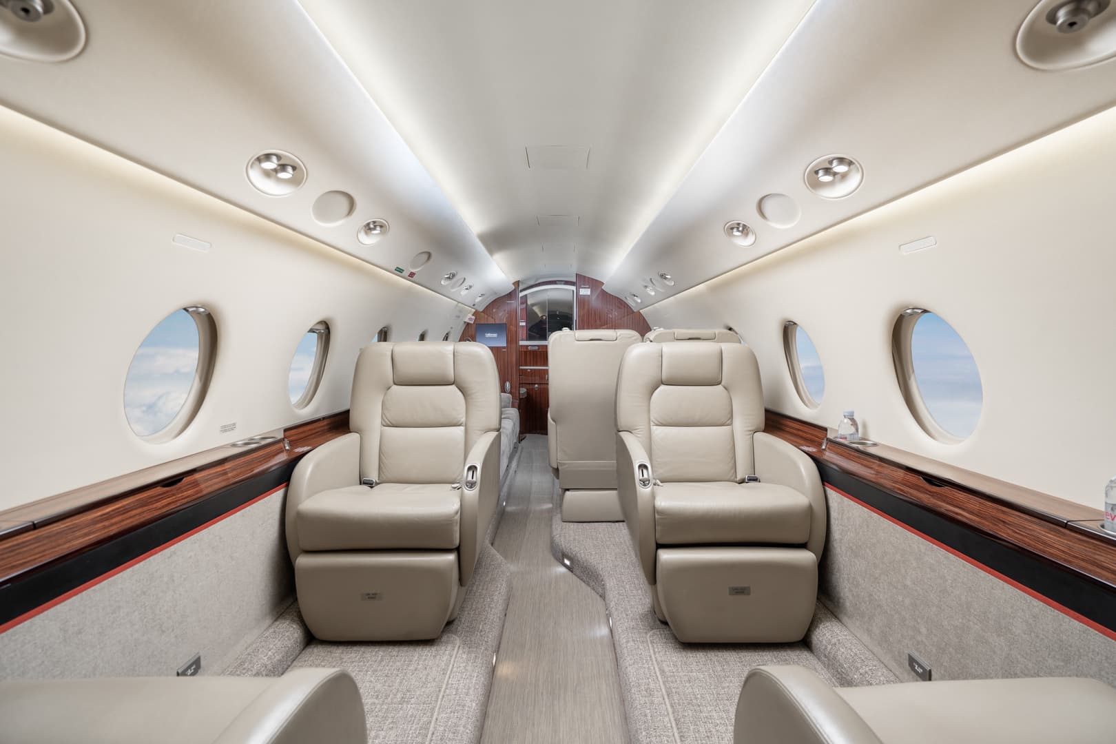 Gulfstream G200 C-GTRG