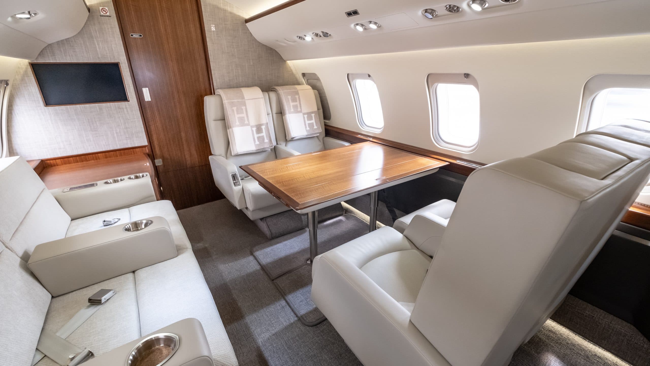 Challenger 605 C-GUIZ