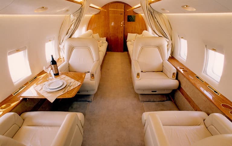 Challenger 604 C-GWLL