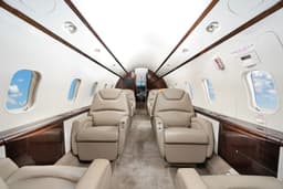 Challenger 300 C-GWWW