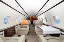 Challenger 300 C-GWWW