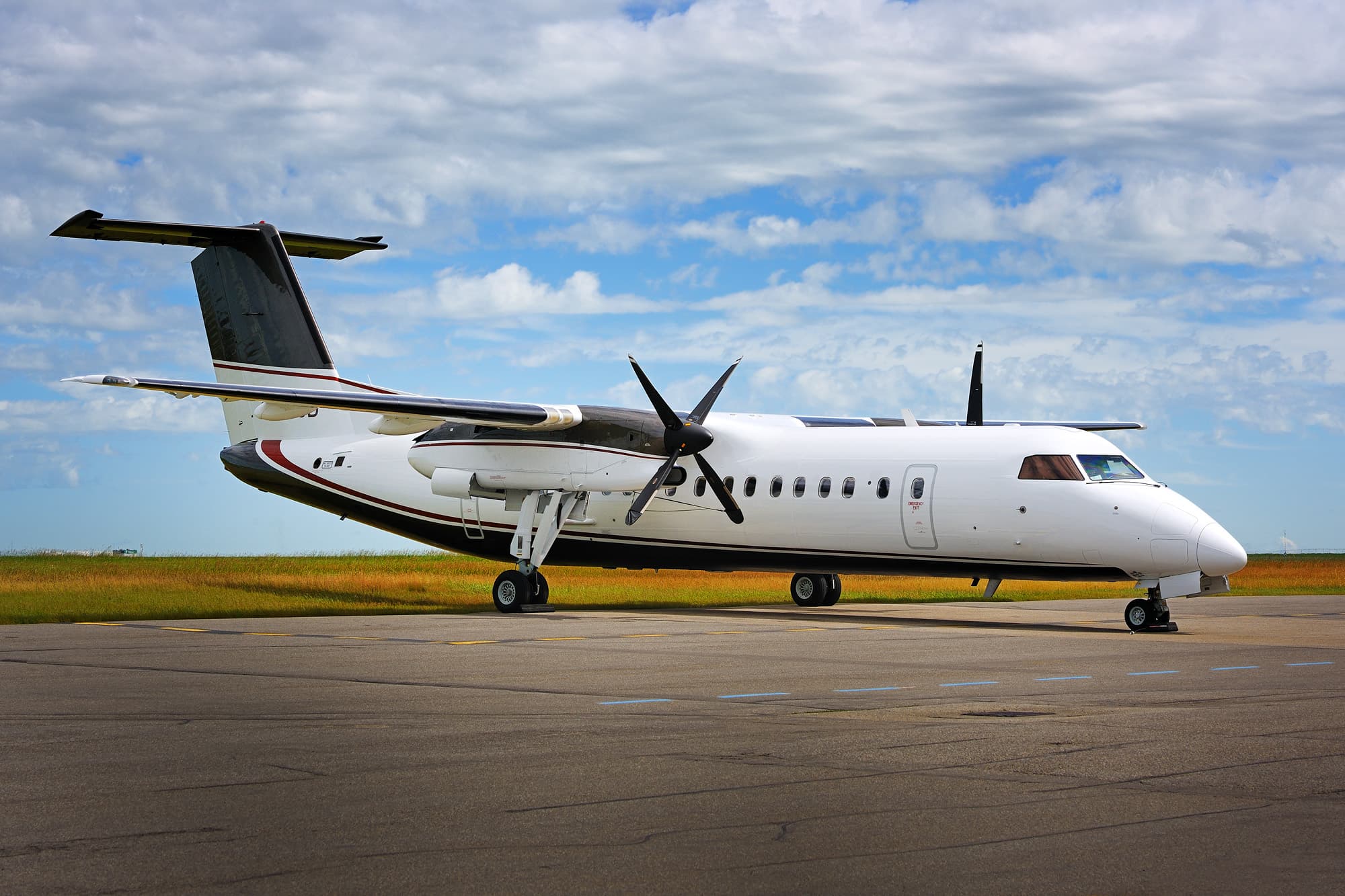 DHC-8-202 C-GYUP