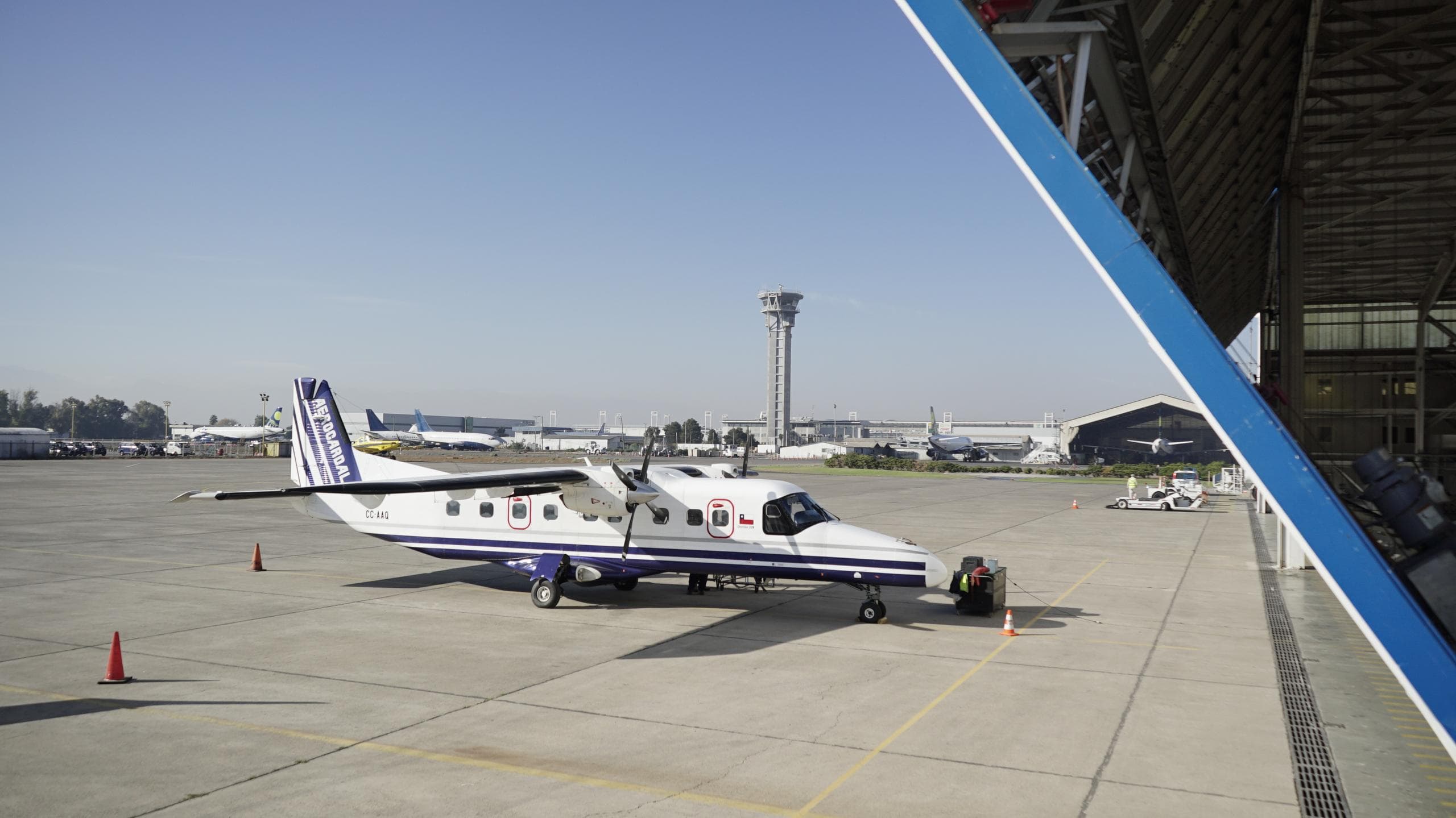 Dornier 228 CC-AAQ