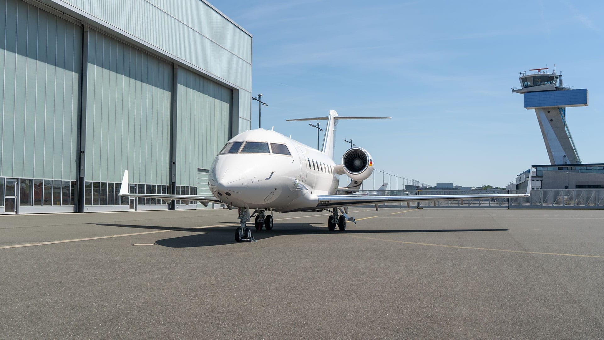 Challenger 604 D-AFAI