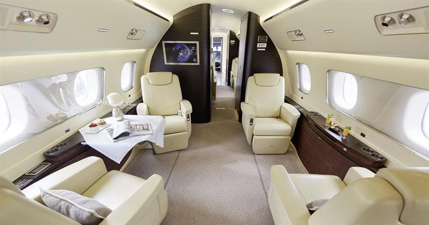 Embraer Lineage 1000 D-ANNI