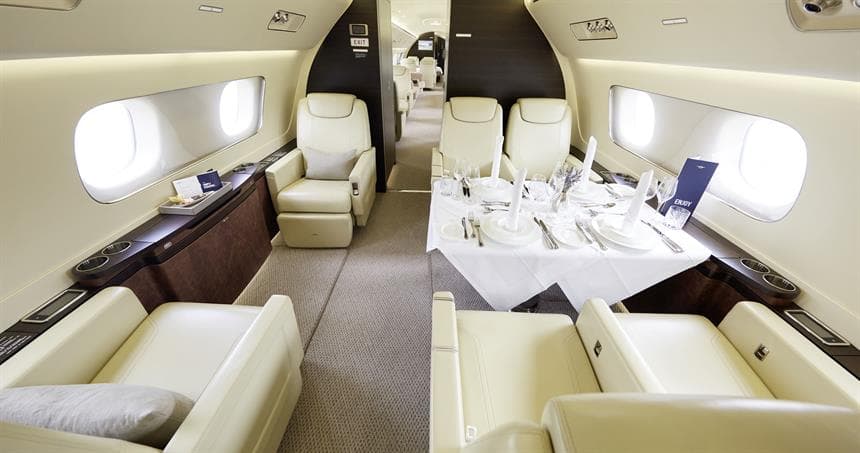 Embraer Lineage 1000 D-ANNI
