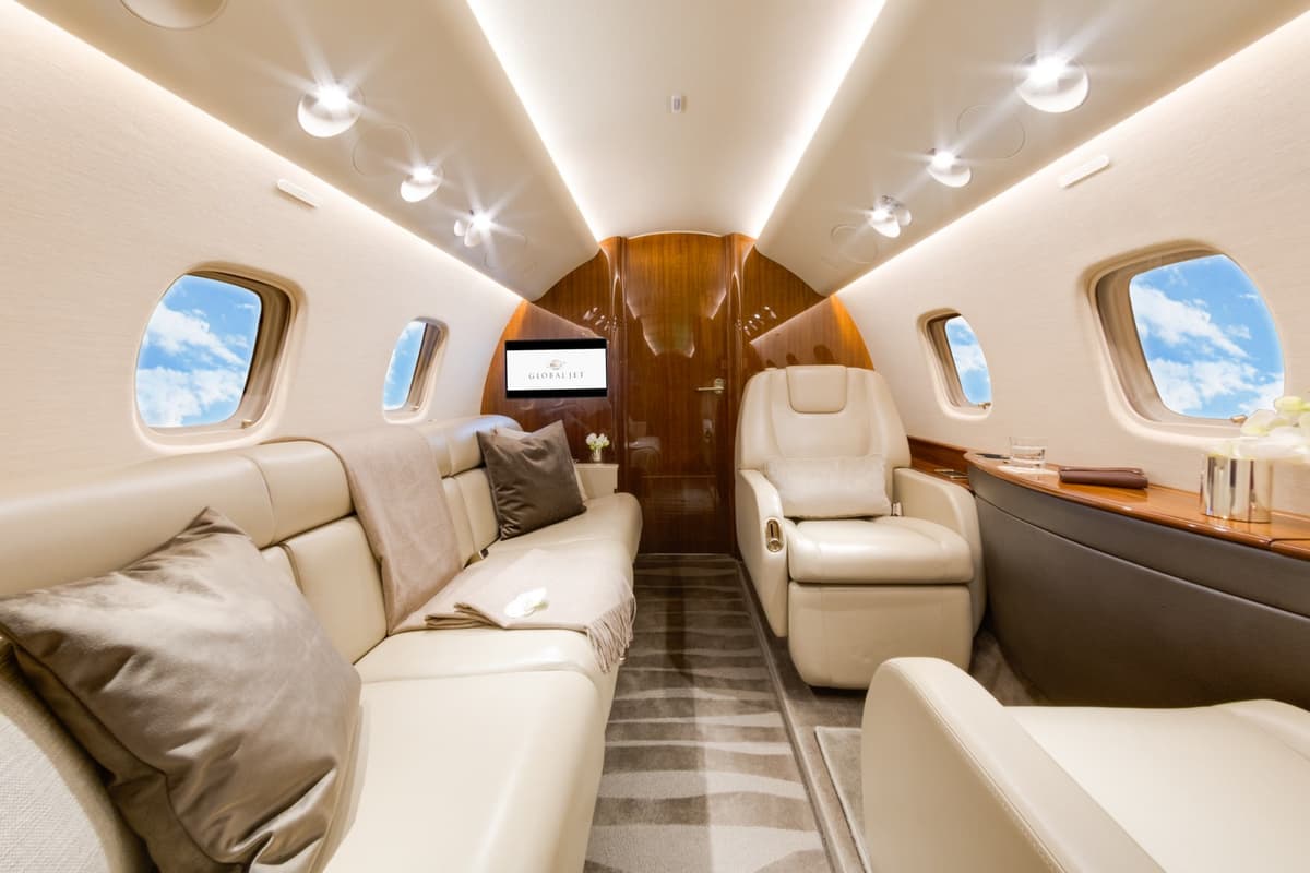 Embraer Legacy 650 D-ANXA