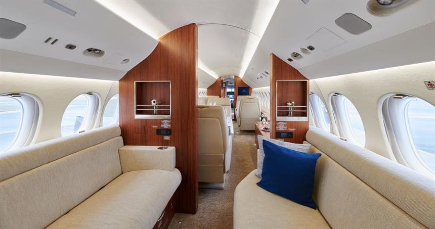 Falcon 7X D-ATON