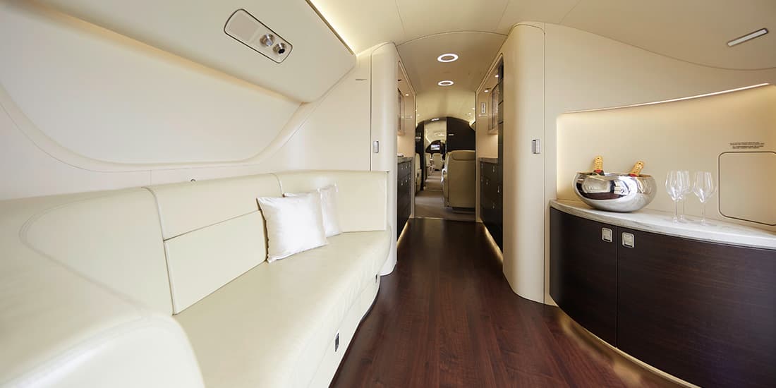 Embraer Lineage 1000 D-AWOW