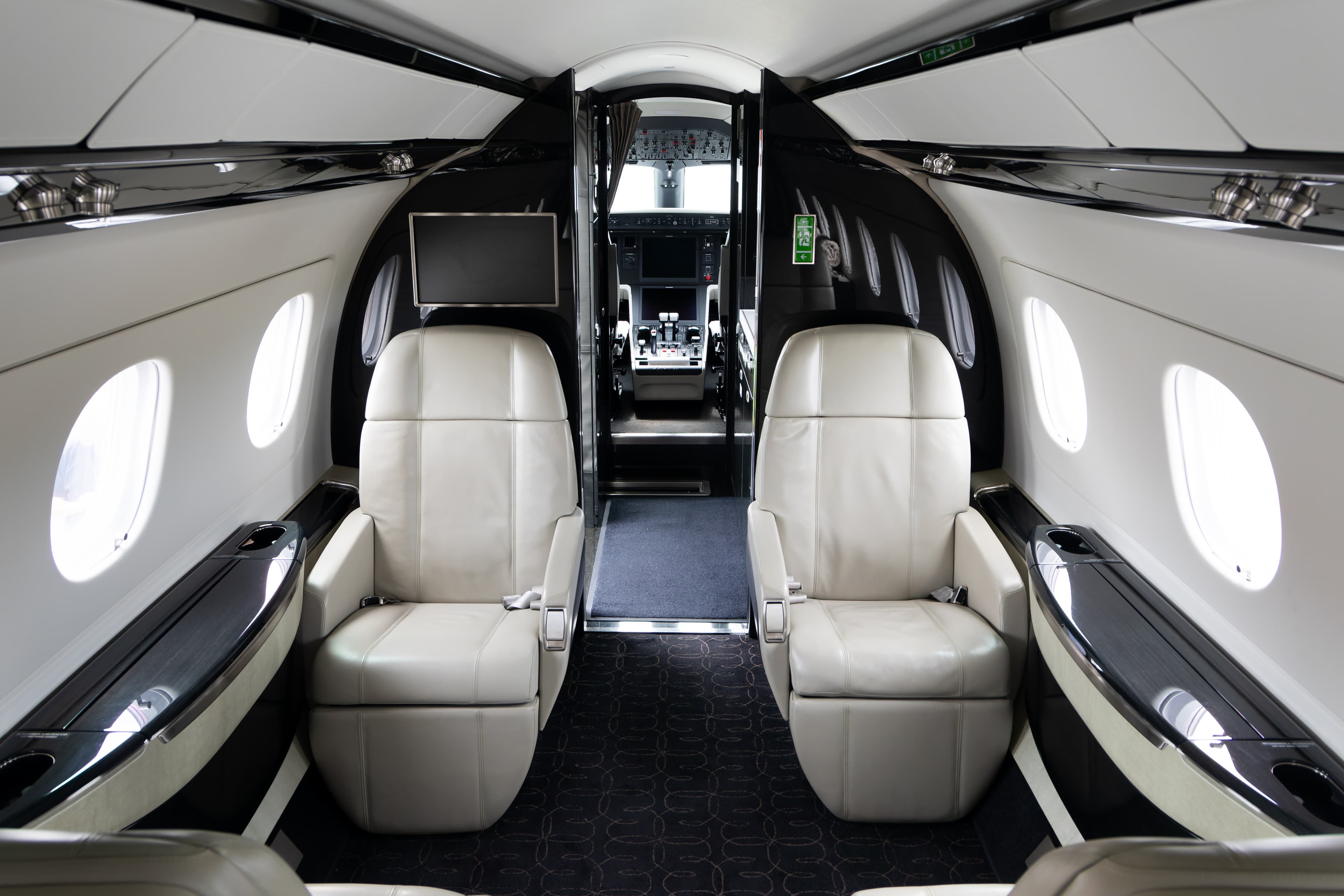 Praetor 600 / Embraer Legacy 500 D-BABE