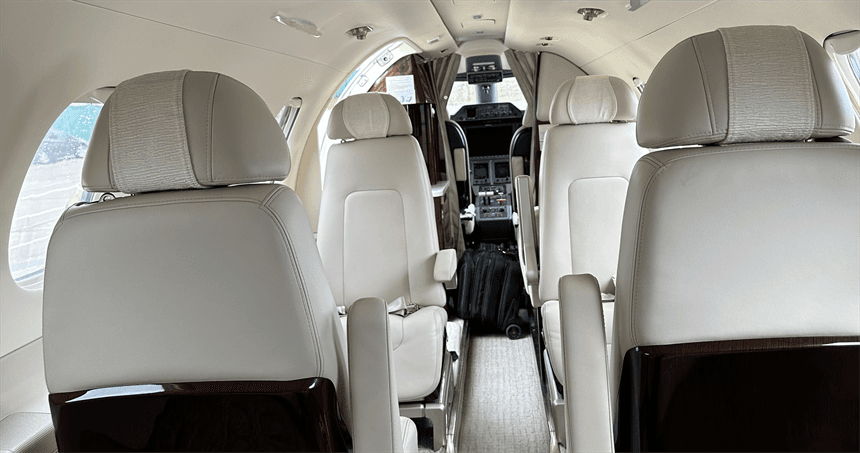 Embraer Phenom 300 D-CAAG