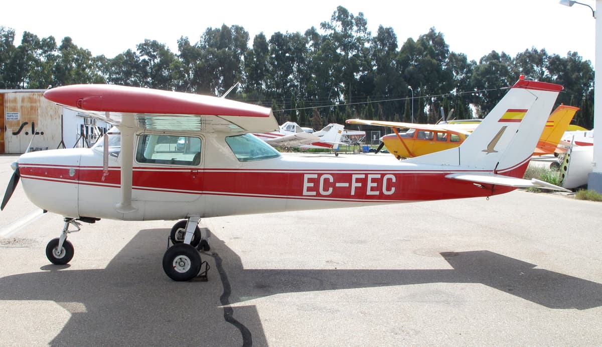 Cessna 150 EC-FEC