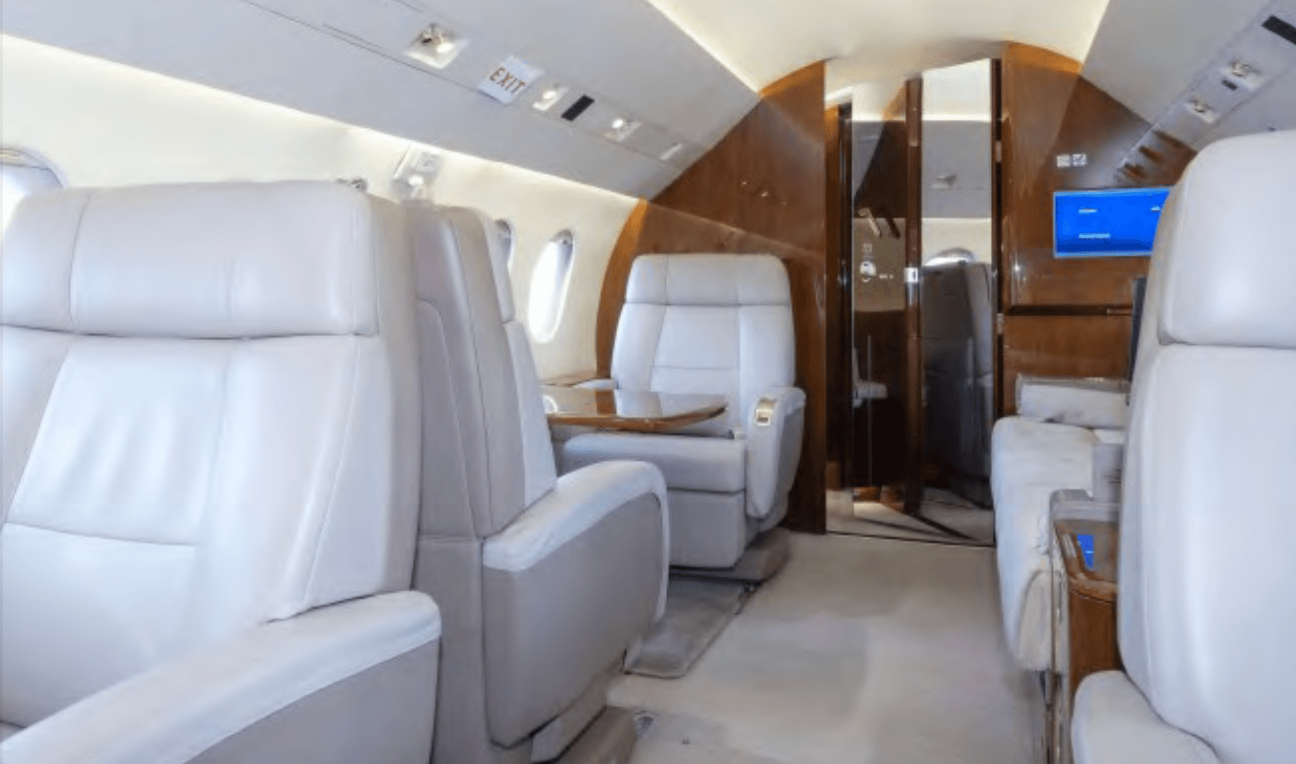 Falcon 2000LX EC-OEV