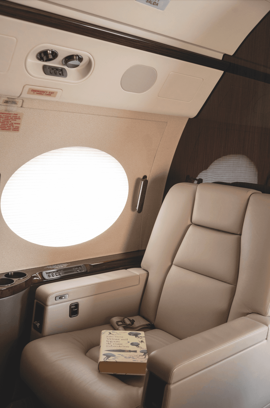Gulfstream G550 EC-OFG