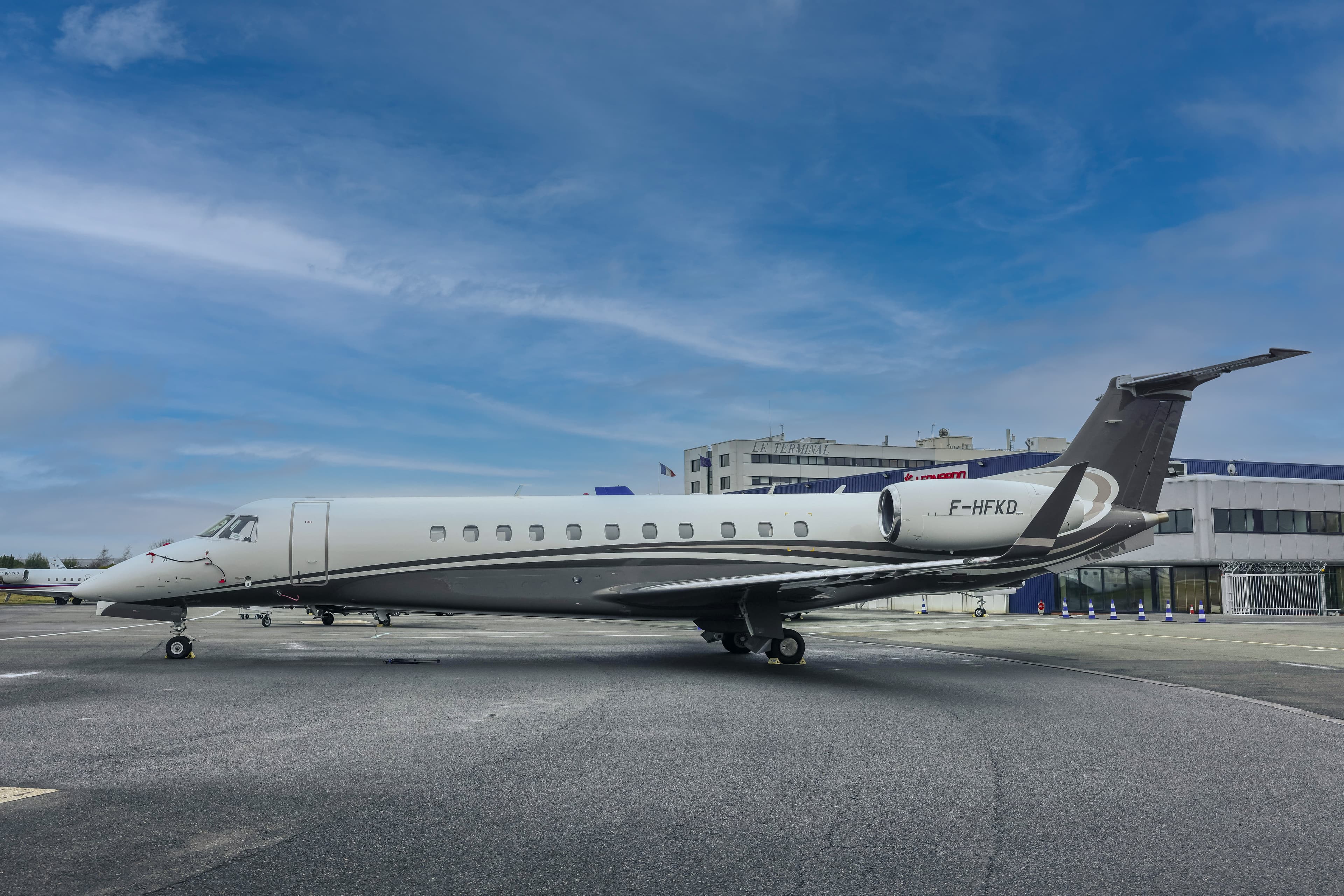 Embraer Legacy 600 F-HFKD