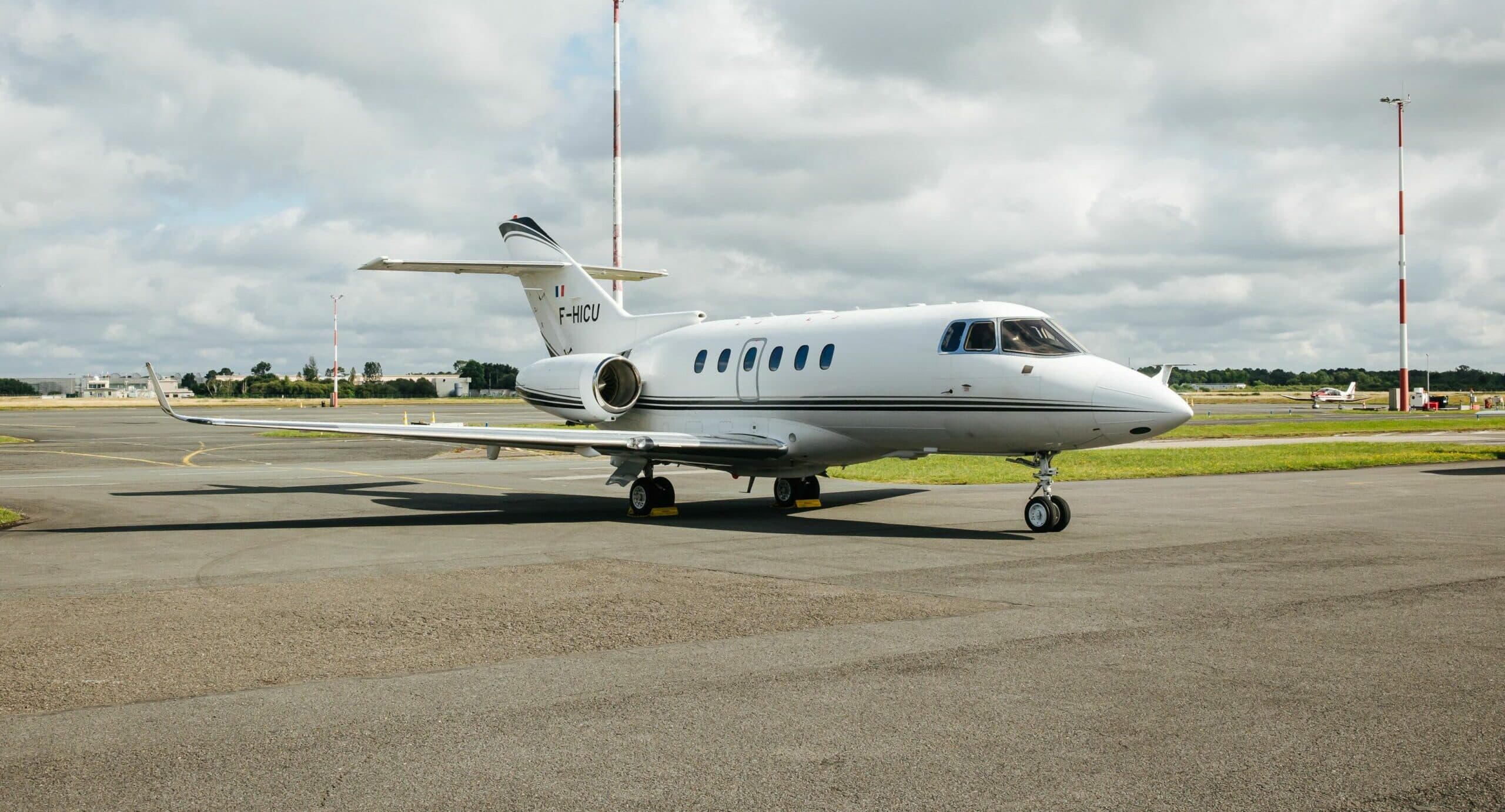 Hawker 900 F-HICU