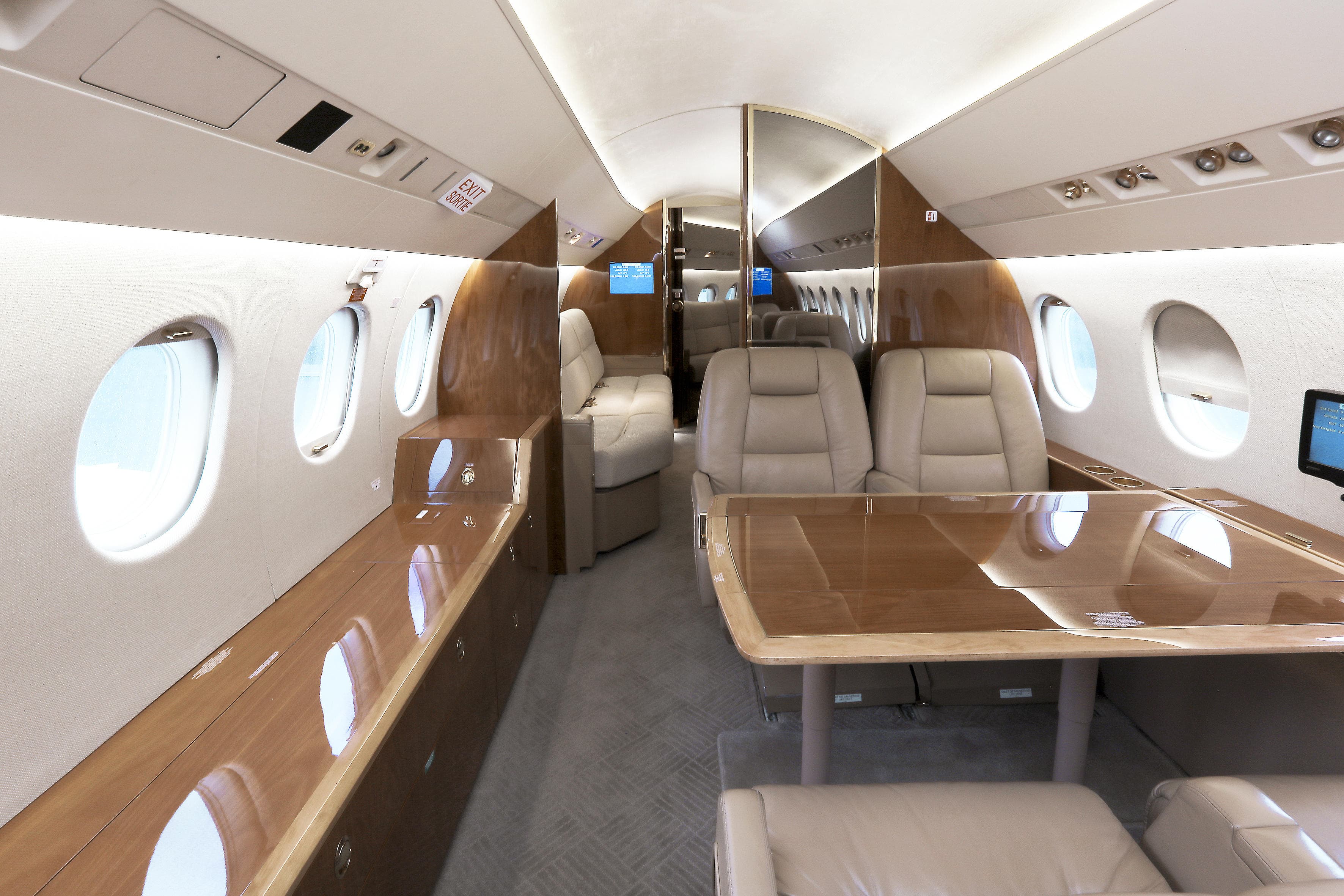 Falcon 900EX F-HMAY