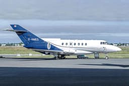 Hawker 1000 F-HMED