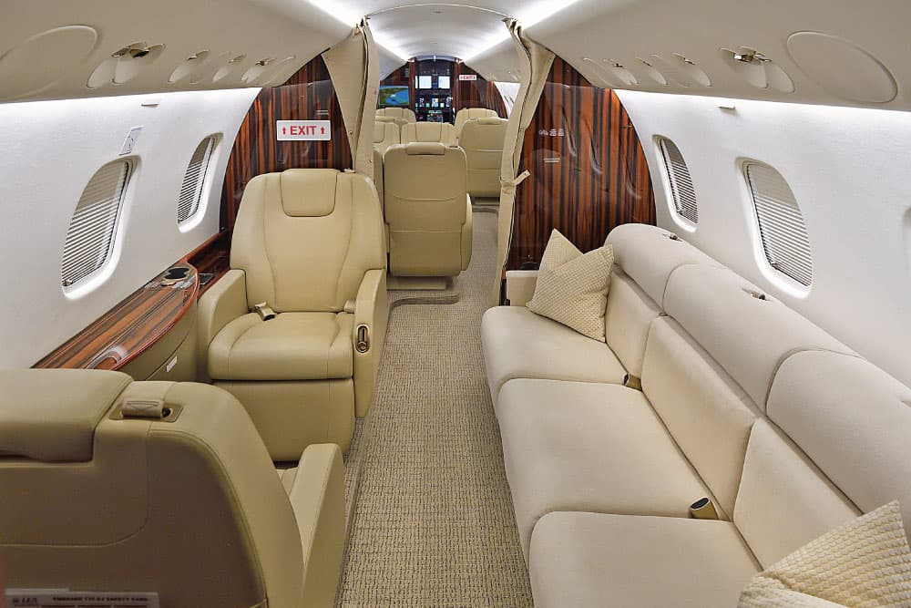 Embraer Legacy 650 G-SPCY