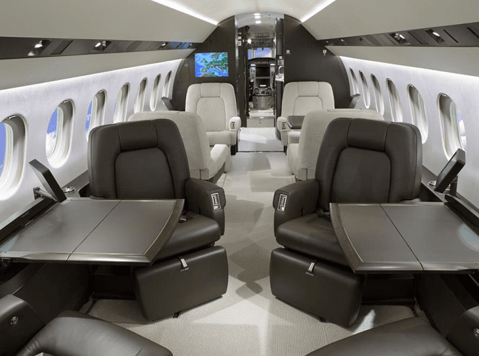 Falcon 7X G-SVNX