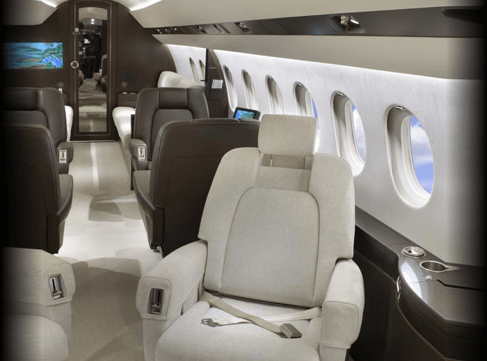 Falcon 7X G-SVNX