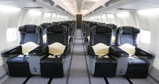 Boeing 737-300 G-TGPG