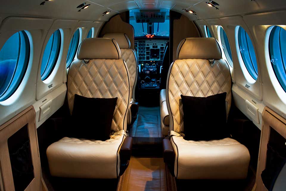 Beechcraft King Air 200 G-WNCH