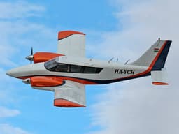 Piper PA-34-200T Seneca II HA-YCH