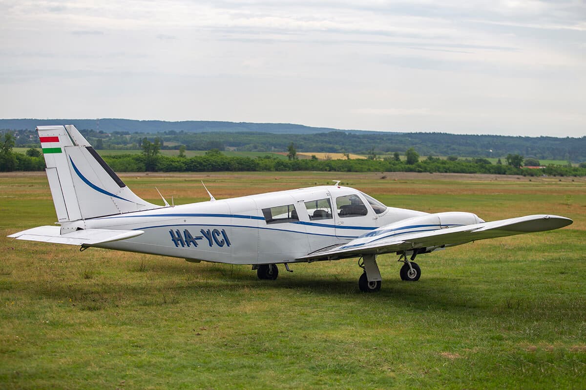 Piper PA-34-200 Seneca I HA-YCI