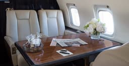 Challenger 604 HB-JRQ
