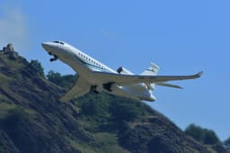 Falcon 8X HB-JSC