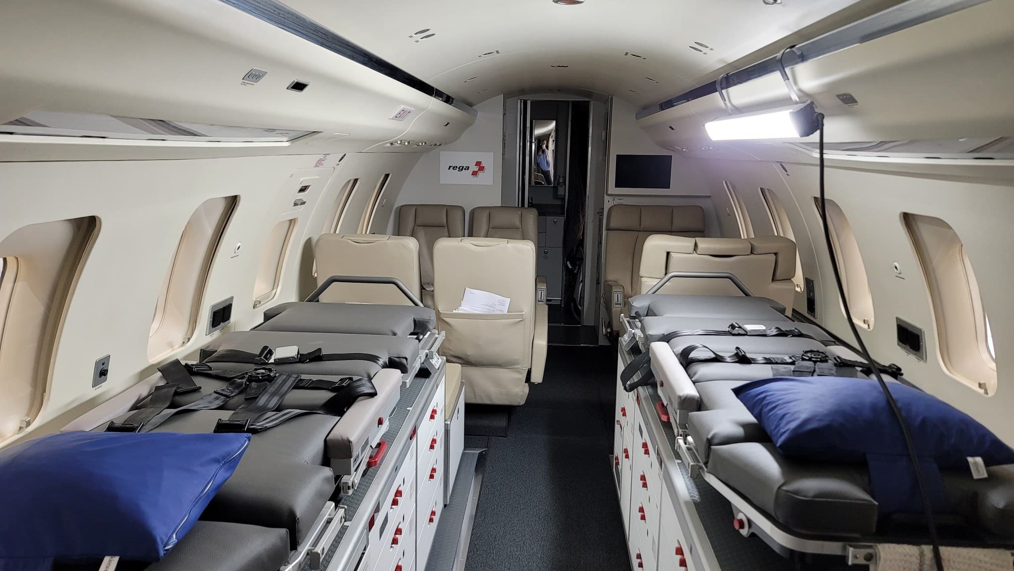Challenger 650 HB-JWB