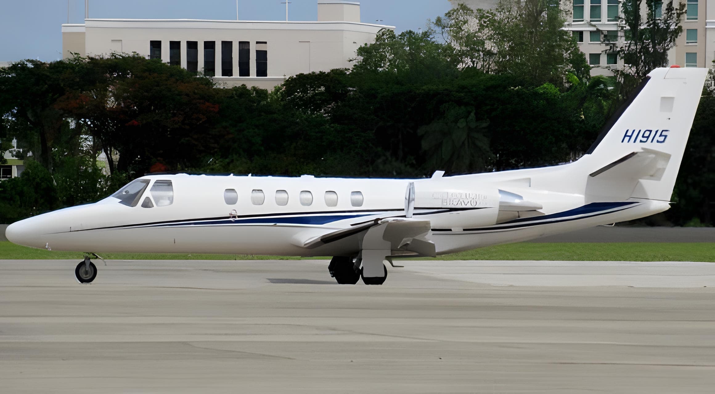 Cessna Citation Bravo HI915