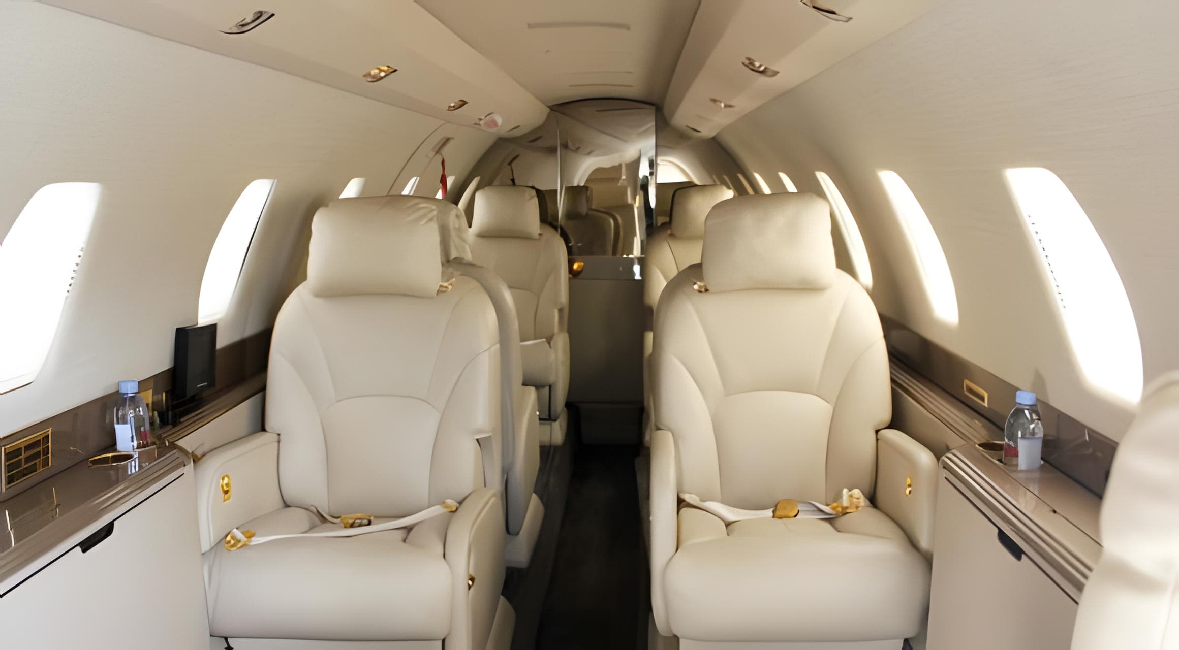 Cessna Citation Sovereign HI985