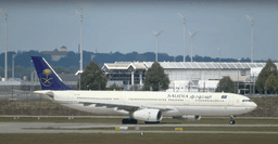 Airbus A330-300 HZ-AQ18