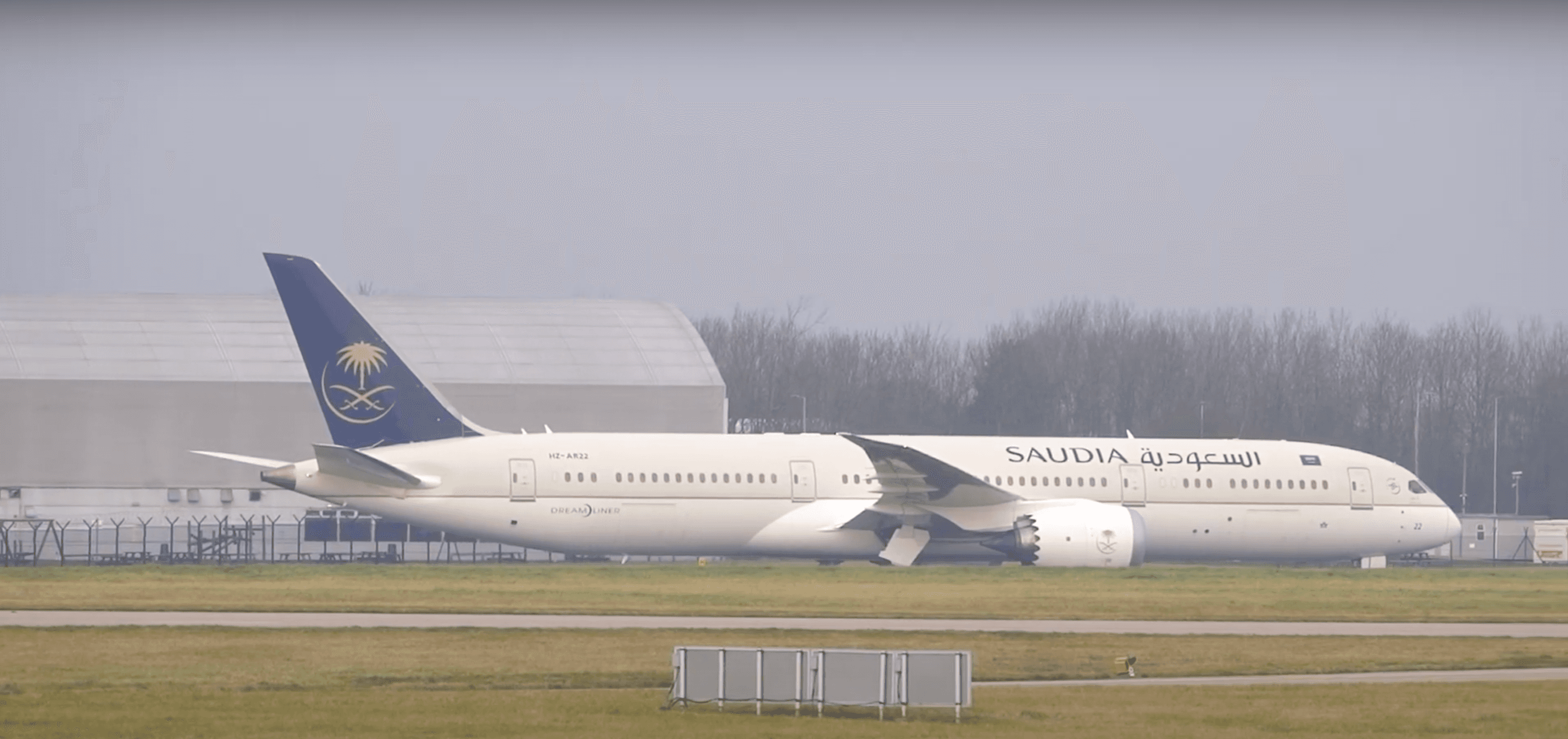 BBJ 787 9 HZ-AR22
