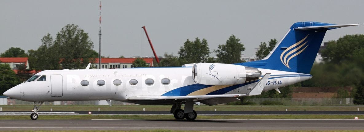 Gulfstream IV HZ-FM2
