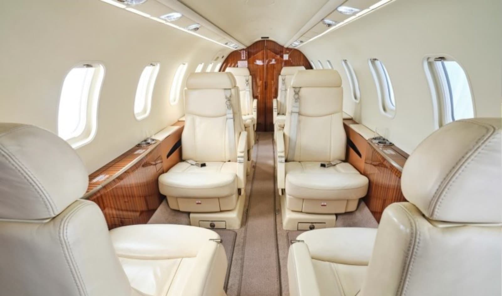Learjet 45 I-AVND
