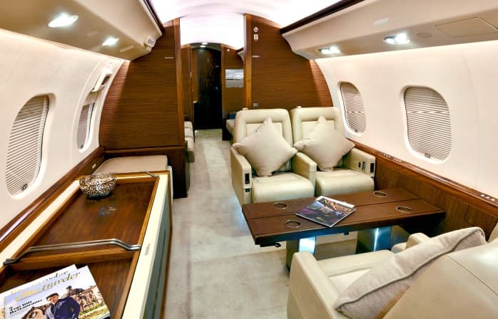 Global Express XRS I-WLFZ